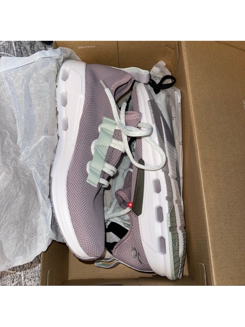 On Running Women's Lightweight Mesh Walking Sneakers - Lavender